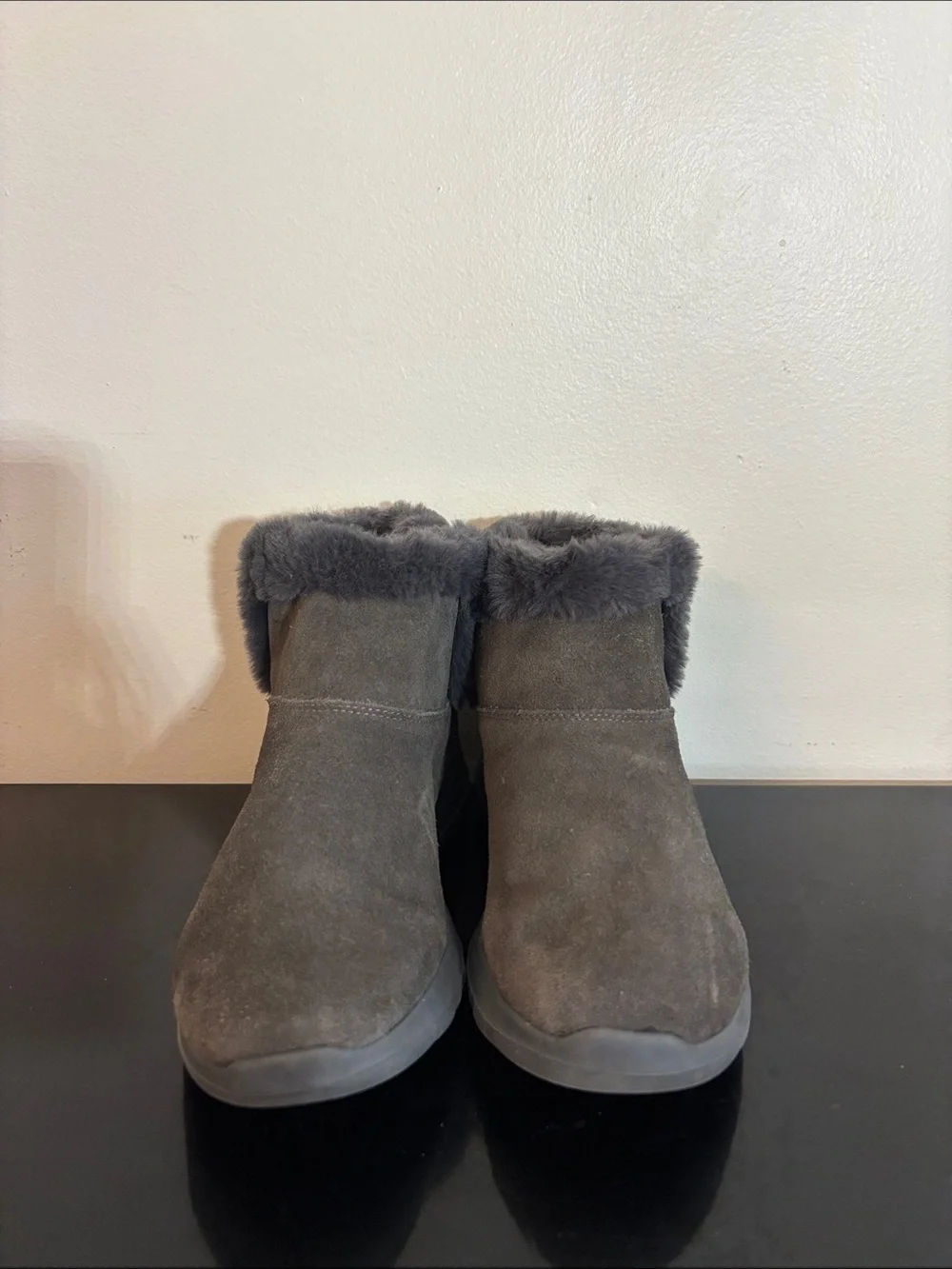 Skechers Gray Suede Faux‎ Fur Lined Ankle Boots